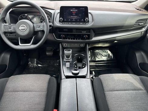 Used 2023 Nissan Rogue SV image 15