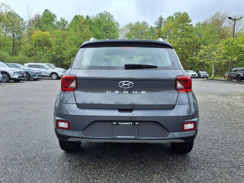 New 2026 Hyundai Venue SEL FWD image 5