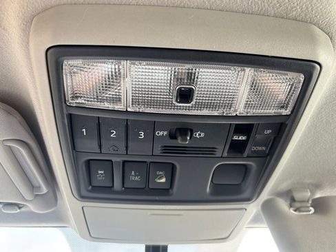 Used 2013 Toyota 4Runner SR5 w/ Convenience Pkg image 15