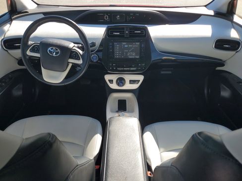 Used 2016 Toyota Prius Four FWD image 14