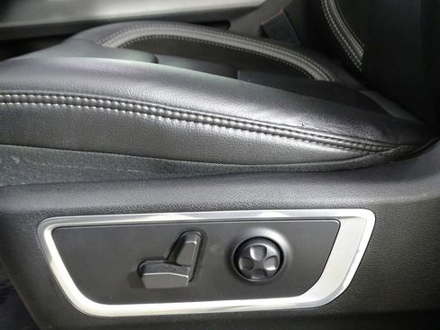 Used 2022 RAM 1500 Laramie image 23