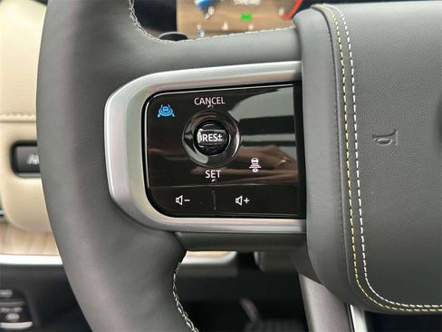 New 2025 Nissan Armada Platinum Reserve image 23