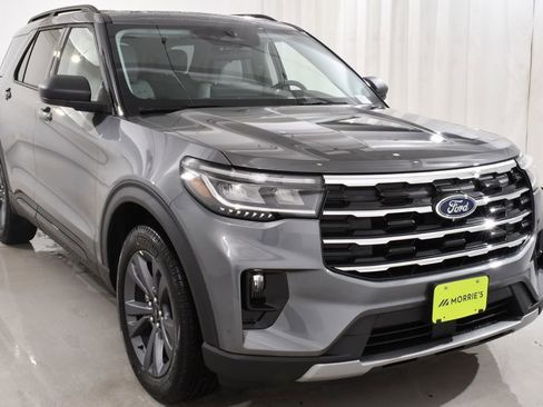 New 2026 Ford Explorer Active w/ Active Comfort Package AWD/4WD image 4
