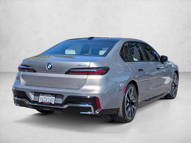 Used 2025 BMW i7 xDrive60 AWD/4WD image 5