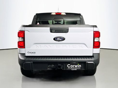 New 2026 Ford Maverick Lariat w/ Black Appearance Package image 14