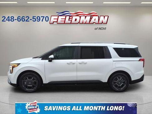 Used 2025 Kia Carnival EX FWD image 2