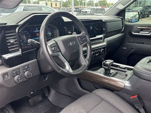 Certified 2022 Chevrolet Silverado 1500 LT Trail Boss w/ Convenience Package II image 10