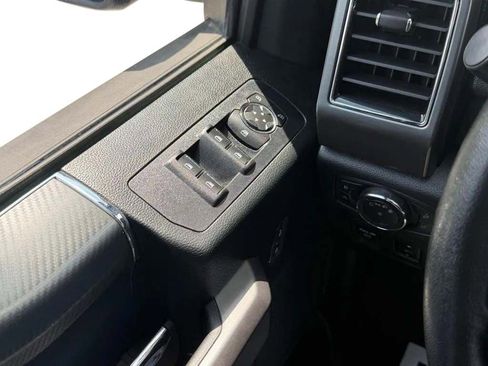 Used 2020 Ford F150 XLT w/ Equipment Group 302A Luxury AWD/4WD image 12