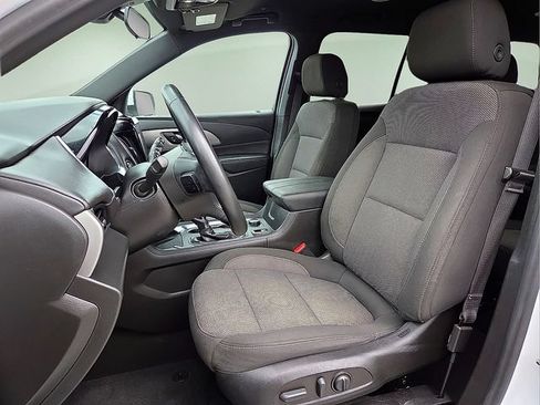 Used 2023 Chevrolet Traverse LT AWD/4WD image 18