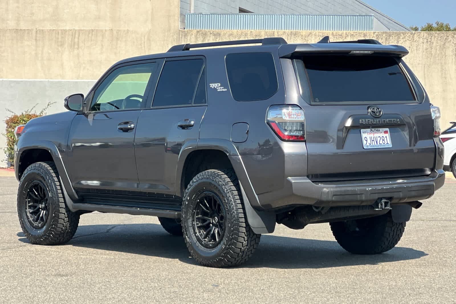 Used 2023 Toyota 4Runner TRD Off-Road Premium w/ Moonroof Package AWD/4WD image 7