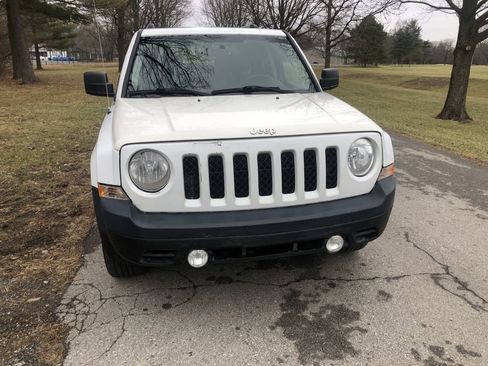 Used 2017 Jeep Patriot High Altitude image 5