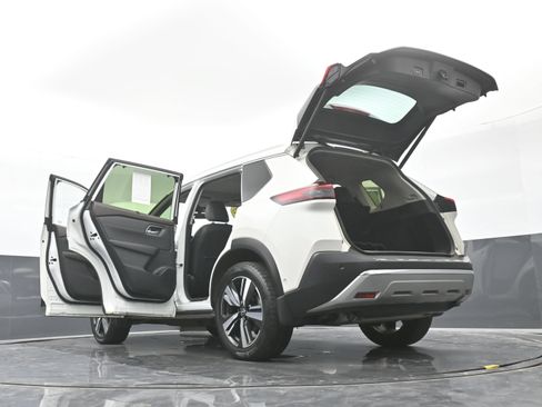Used 2023 Nissan Rogue Platinum w/ Platinum Premium Package AWD/4WD image 47
