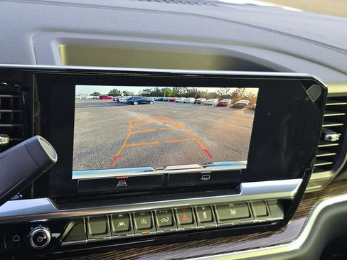 New 2026 GMC Sierra 1500 Elevation image 31