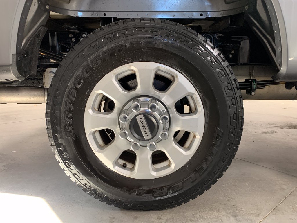 Used 2023 Ford F350 XLT w/ FX4 Off-Road Package AWD/4WD image 9
