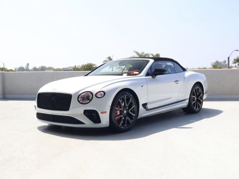 Certified 2024 Bentley Continental GT V8 AWD/4WD image 8