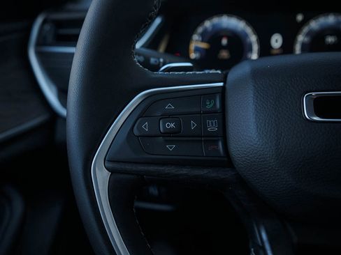 New 2025 Jeep Grand Cherokee Limited w/ Trailer Tow Package image 21