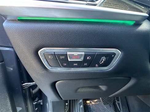 Used 2019 BMW X7 xDrive50i w/ Premium Package image 40