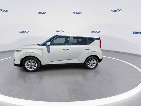 Used 2022 Kia Soul LX w/ Technology Package FWD image 5