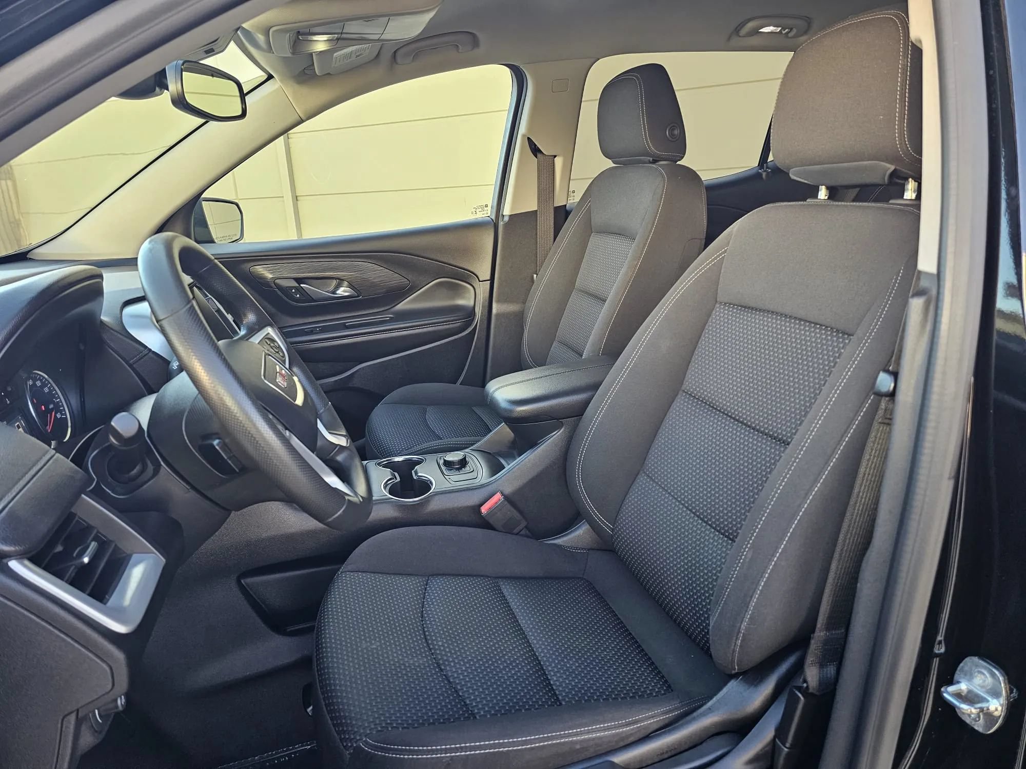 Used 2024 GMC Terrain SLE FWD image 13