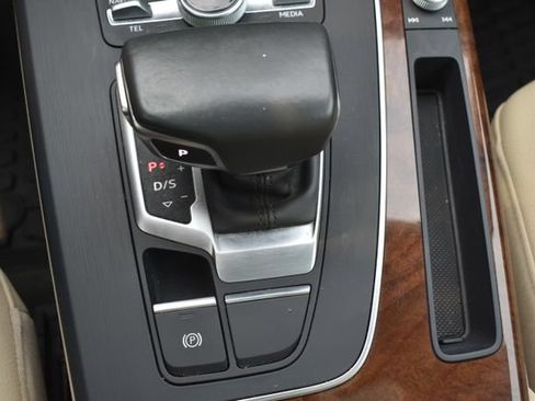 Used 2018 Audi Q5 2.0T Premium Plus AWD/4WD image 30