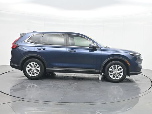 Used 2024 Honda CR-V LX image 4