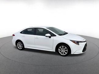 Used 2025 Toyota Corolla LE video 2