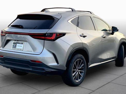 Used 2025 Lexus NX 250 FWD w/ Accessory Package (2T) image 12