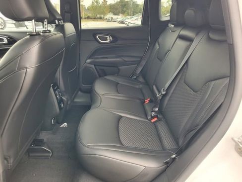 New 2026 Jeep Compass Latitude image 6