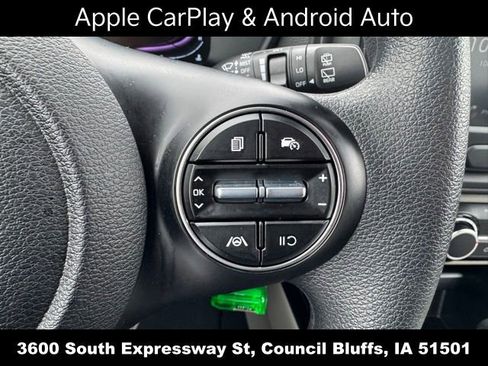 Used 2025 Kia Soul LX FWD image 23