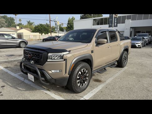 Used 2022 Nissan Frontier Pro-X w/ Technology Package RWD image 2