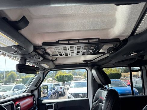 Used 2018 Jeep Wrangler Unlimited Rubicon AWD/4WD image 6