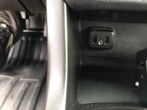 Used 2019 Chevrolet Colorado W/T w/ WT Convenience Package AWD/4WD image 23
