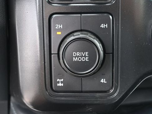 Used 2025 Ford F250 Platinum AWD/4WD image 24