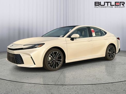New 2026 Toyota Camry XLE AWD/4WD image 2