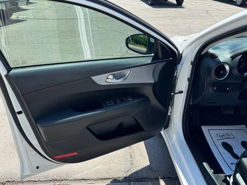 Used 2023 Kia Forte LXS FWD image 19
