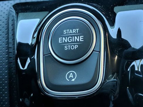 Used 2021 Mercedes-Benz A 220 image 25