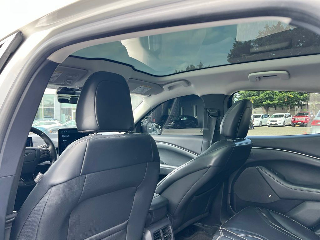 Used 2022 Ford Mustang Mach-E Premium RWD image 8