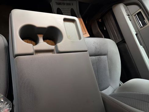 Used 2011 Ford F150 XLT w/ XLT Chrome Pkg image 19