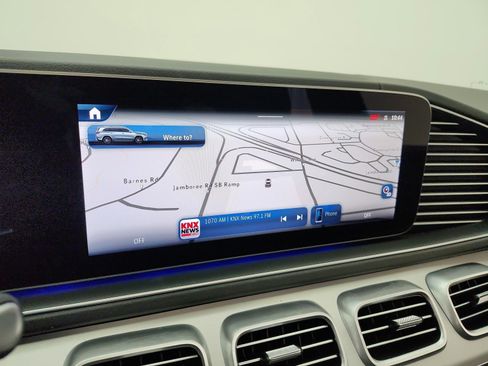 Used 2025 Mercedes-Benz GLS 450 4MATIC image 13