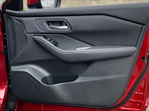 Certified 2026 Nissan Rogue SV FWD image 21