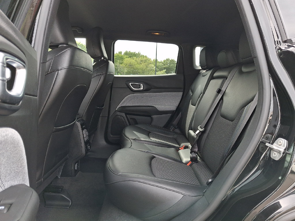 Certified 2023 Jeep Compass Latitude AWD/4WD image 10
