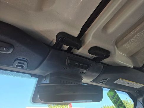 Used 2021 Jeep Wrangler Unlimited Rubicon AWD/4WD image 23