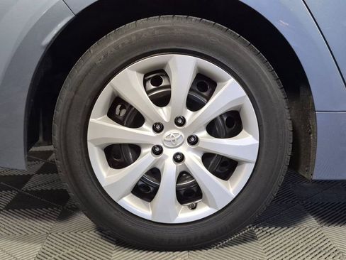 Used 2021 Toyota Corolla LE FWD image 26