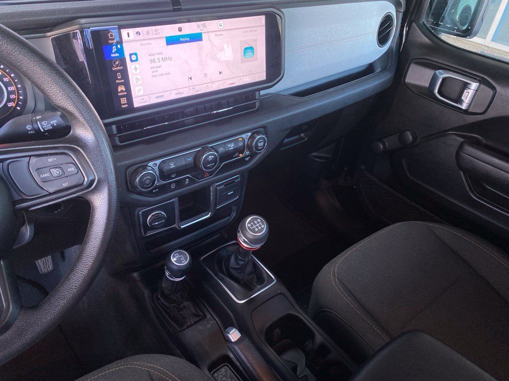 Used 2024 Jeep Gladiator Sport AWD/4WD image 22
