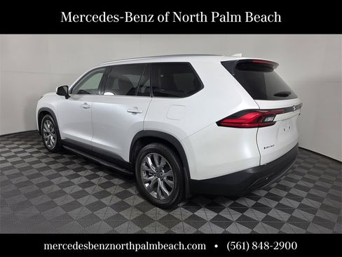 Used 2024 Toyota Grand Highlander Limited image 4