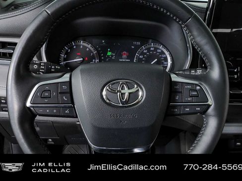 Used 2021 Toyota Highlander Platinum AWD/4WD image 8