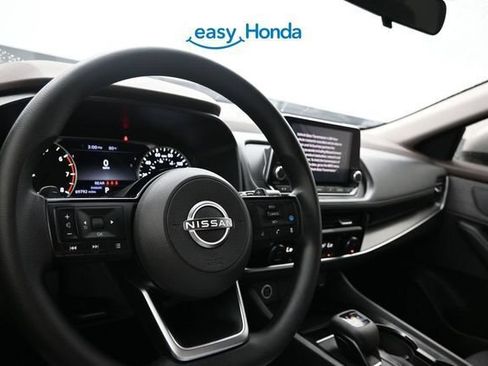 Used 2022 Nissan Rogue SV FWD image 10