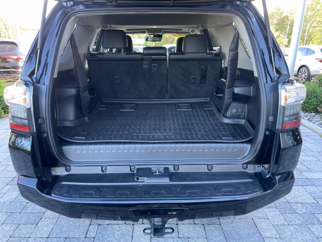 Used 2023 Toyota 4Runner SR5 Premium w/ Moonroof Package AWD/4WD image 21