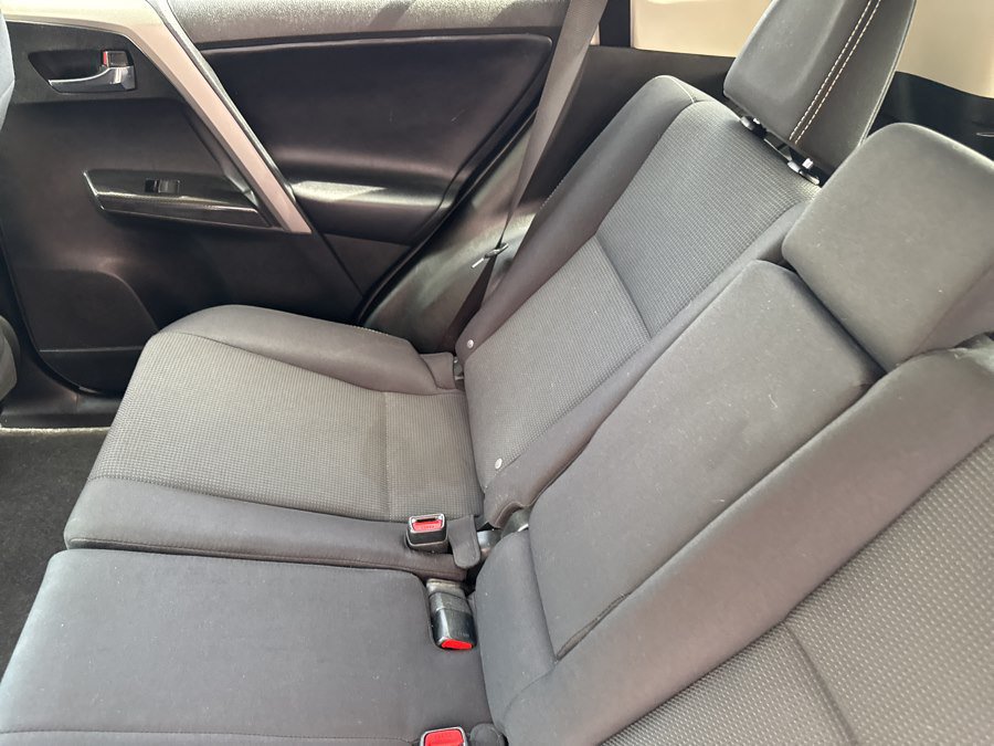 Used 2018 Toyota RAV4 XLE AWD/4WD image 20
