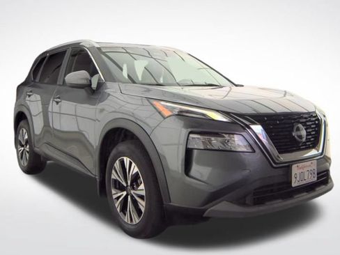 Used 2023 Nissan Rogue SV w/ SV Premium B Package FWD image 9